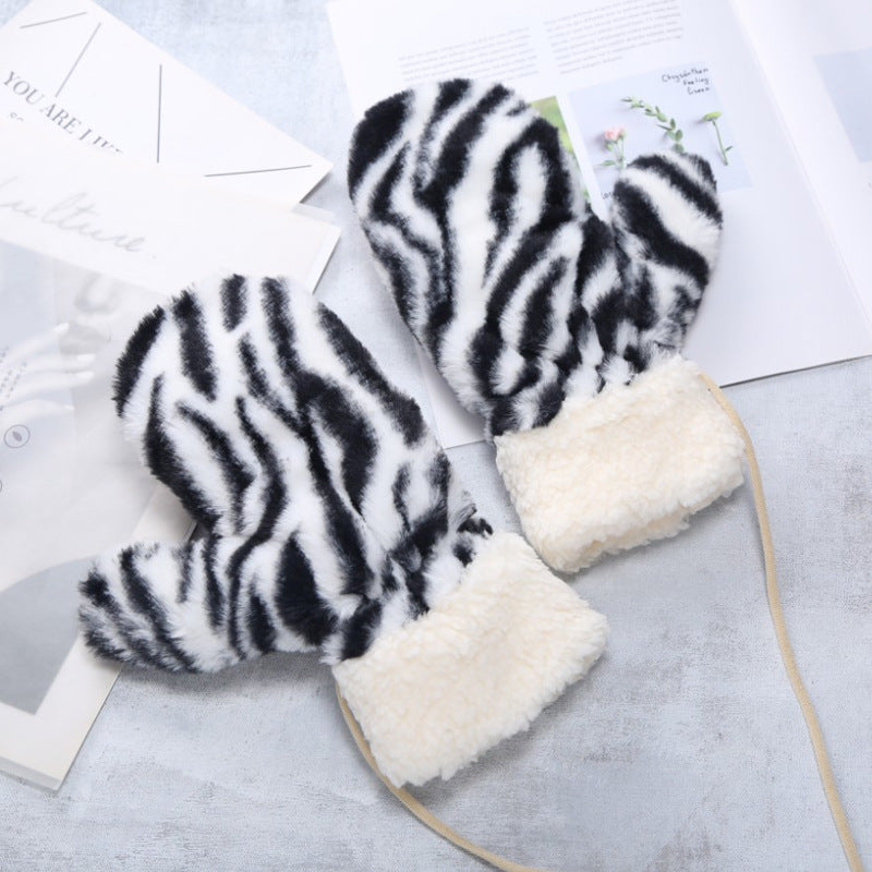 Wholesale Camel Wool Warm Retro with Thick Leopard Print Gloves